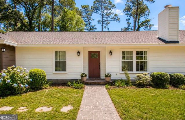 670 Hillmont Drive, Waycross, GA 31503