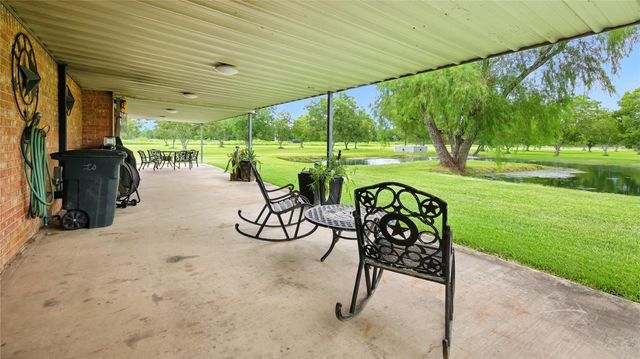 9550 Fm 686, Dayton, TX 77535