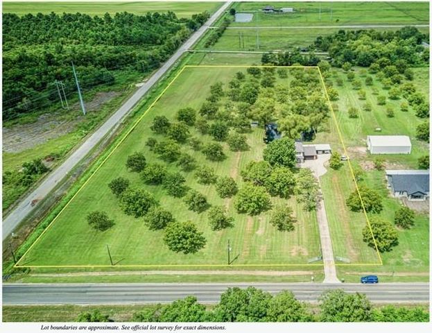 9550 Fm 686, Dayton, TX 77535