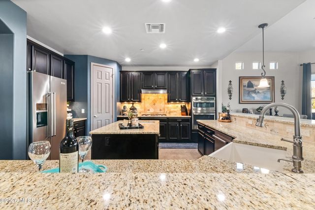 9450 E Woolly Butterfly Court, Corona De Tucson, AZ 85641