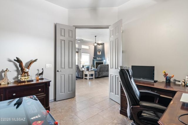 9450 E Woolly Butterfly Court, Corona De Tucson, AZ 85641