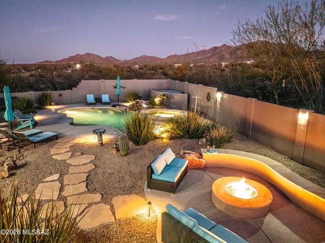 9450 E Woolly Butterfly Court, Corona De Tucson, AZ 85641