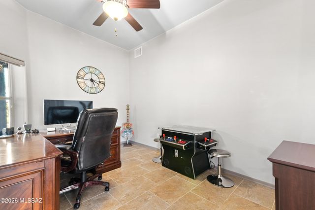 9450 E Woolly Butterfly Court, Corona De Tucson, AZ 85641