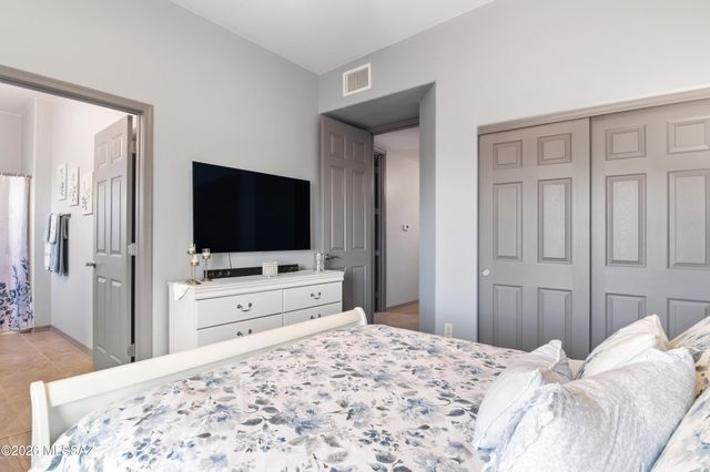 9450 E Woolly Butterfly Court, Corona De Tucson, AZ 85641