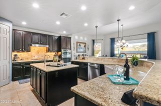 9450 E Woolly Butterfly Court, Corona De Tucson, AZ 85641