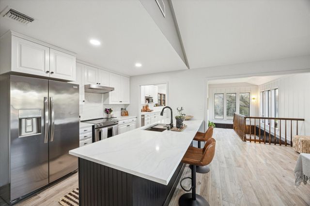 6404 Fm 1948 Road W, Burton, TX 77835