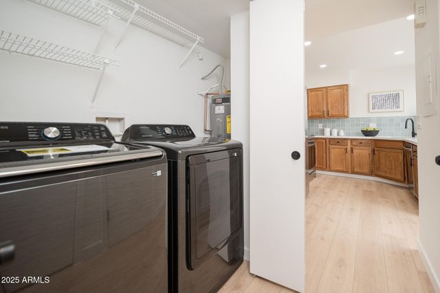 3211 E LAVEY Lane 103, Phoenix, AZ 85032