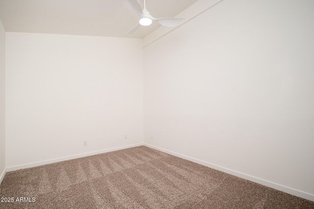 3211 E LAVEY Lane 103, Phoenix, AZ 85032