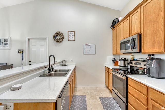 3434 S CRICHTON CV, West Valley City, UT 84128