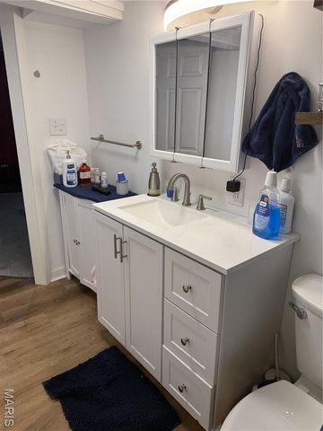 124 E 7th Street, Roxana, IL 62084