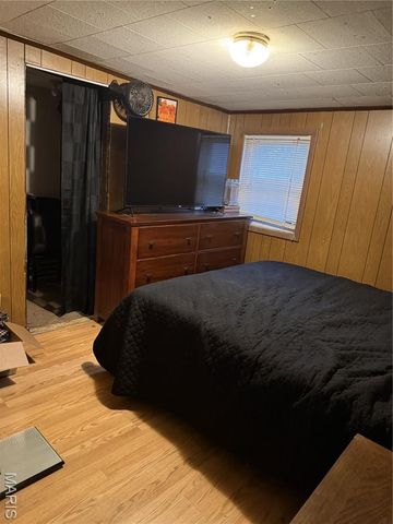 124 E 7th Street, Roxana, IL 62084