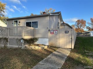 124 E 7th Street, Roxana, IL 62084