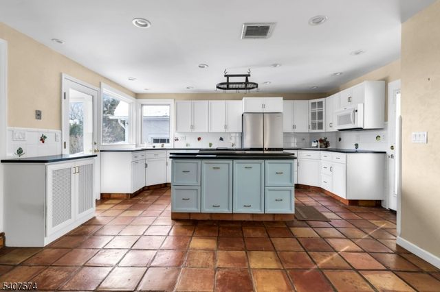 310 Morris Ave, Mountain Lakes Boro, NJ 07046