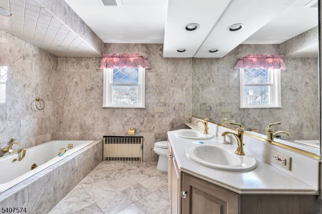 310 Morris Ave, Mountain Lakes Boro, NJ 07046