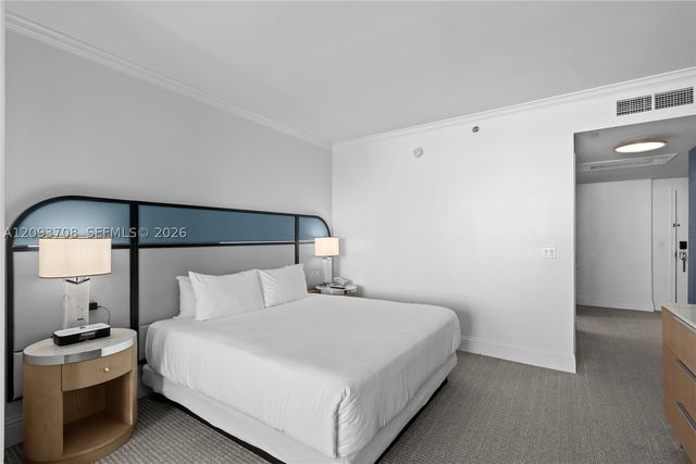 4401 Collins Ave 1709, Miami Beach, FL 33140