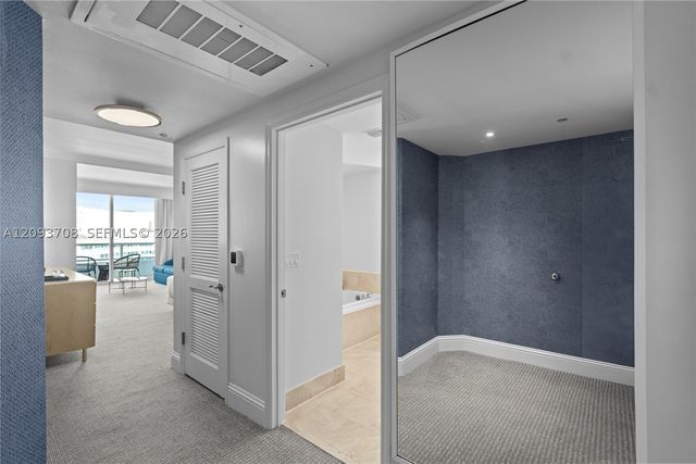 4401 Collins Ave 1709, Miami Beach, FL 33140