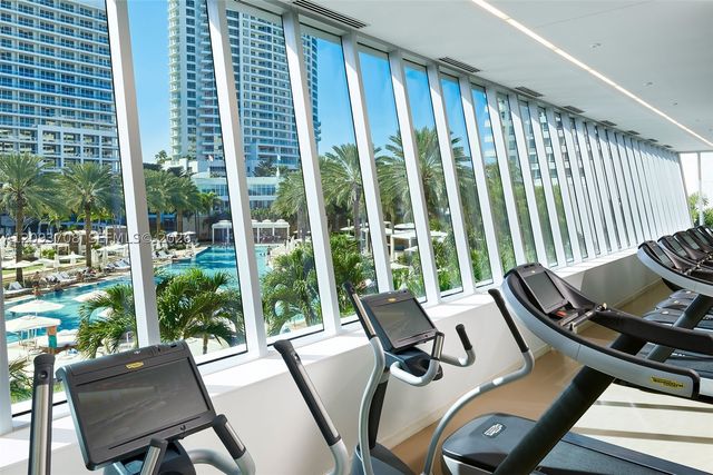 4401 Collins Ave 1709, Miami Beach, FL 33140