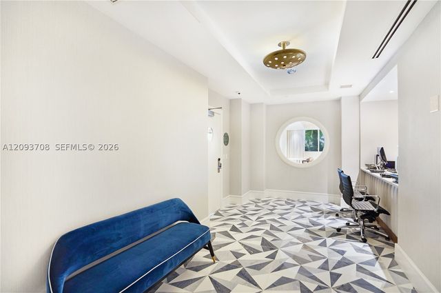 4401 Collins Ave 1709, Miami Beach, FL 33140