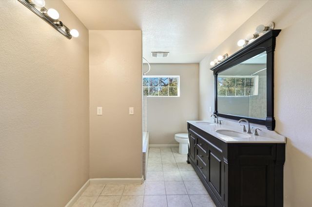 203 Pathfinders WAY, Smithville, TX 78957