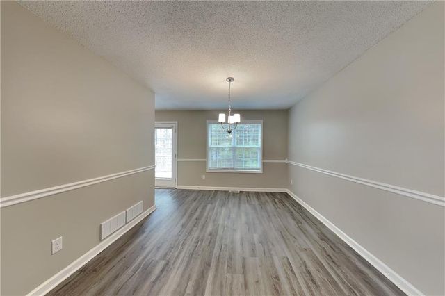 85 Ellen Glen Way, Dallas, GA 30132