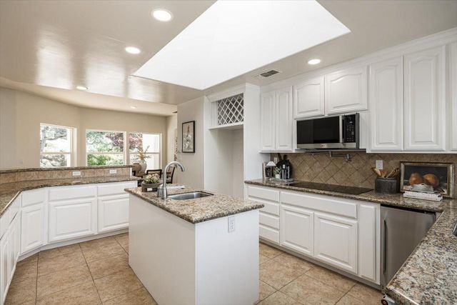 1200 W El Largo Dr, Placerville, CA 95667