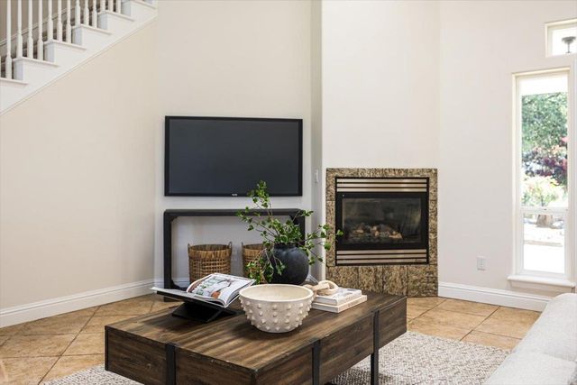 1200 W El Largo Dr, Placerville, CA 95667