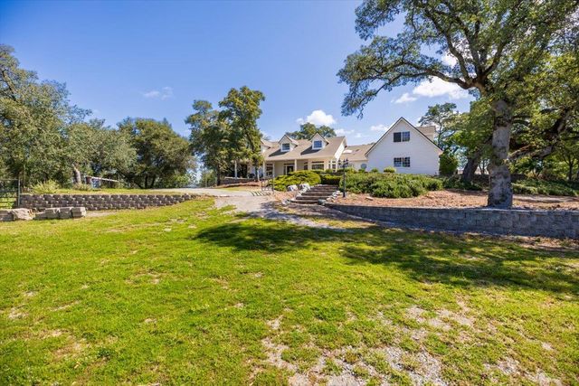 1200 W El Largo Dr, Placerville, CA 95667
