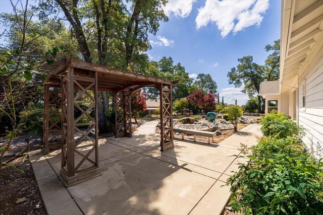 1200 W El Largo Dr, Placerville, CA 95667
