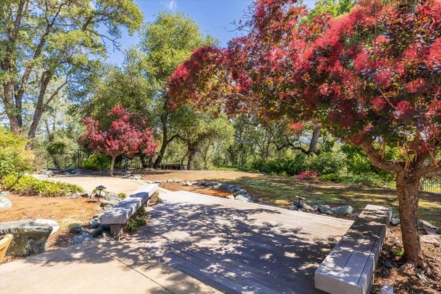 1200 W El Largo Dr, Placerville, CA 95667
