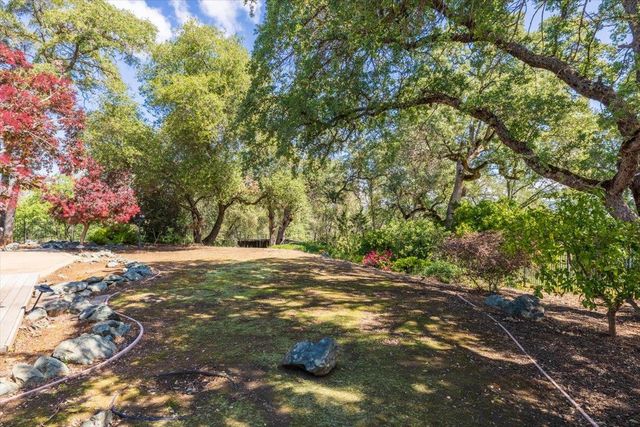 1200 W El Largo Dr, Placerville, CA 95667