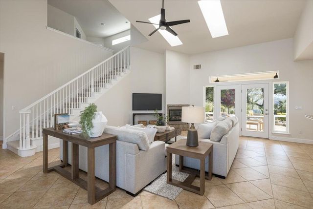 1200 W El Largo Dr, Placerville, CA 95667