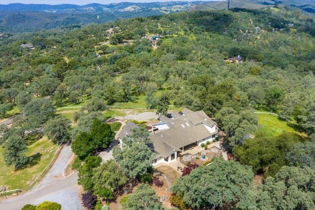 1200 W El Largo Dr, Placerville, CA 95667