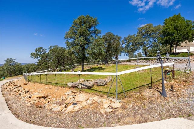 1200 W El Largo Dr, Placerville, CA 95667