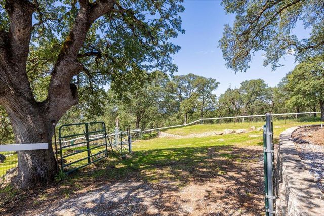 1200 W El Largo Dr, Placerville, CA 95667