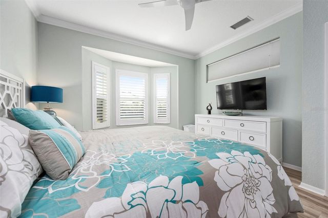 211 VISTA DEL LAGO WAY, Venice, FL 34292