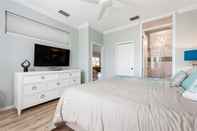 211 VISTA DEL LAGO WAY, Venice, FL 34292