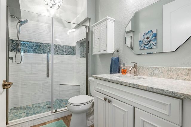 211 VISTA DEL LAGO WAY, Venice, FL 34292