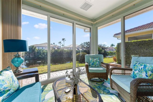 211 VISTA DEL LAGO WAY, Venice, FL 34292