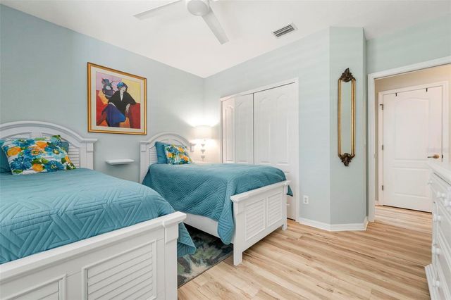 211 VISTA DEL LAGO WAY, Venice, FL 34292