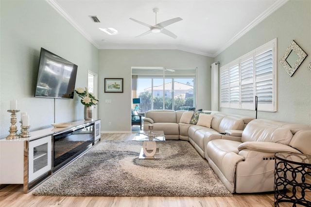 211 VISTA DEL LAGO WAY, Venice, FL 34292