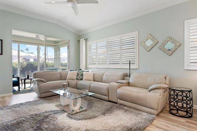 211 VISTA DEL LAGO WAY, Venice, FL 34292