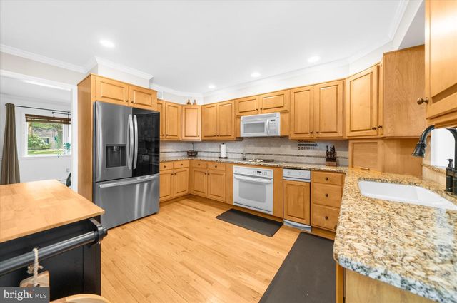 1212 OLD MILL RD, Reading, PA 19610