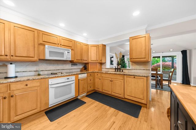1212 OLD MILL RD, Reading, PA 19610