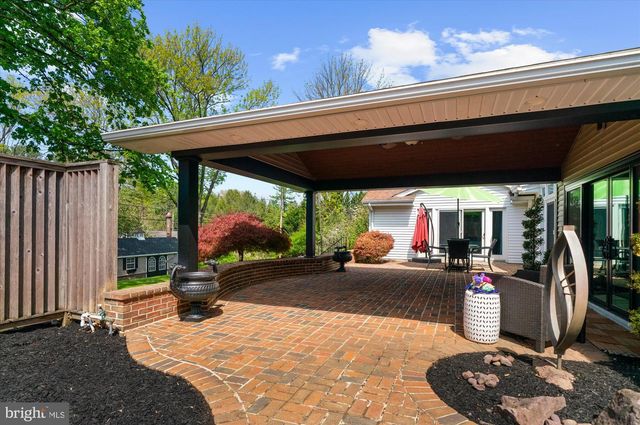 1212 OLD MILL RD, Reading, PA 19610