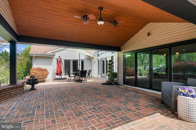 1212 OLD MILL RD, Reading, PA 19610