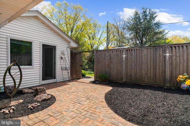 1212 OLD MILL RD, Reading, PA 19610