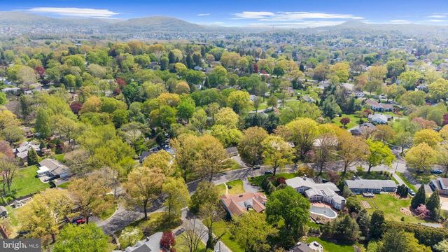 1212 OLD MILL RD, Reading, PA 19610