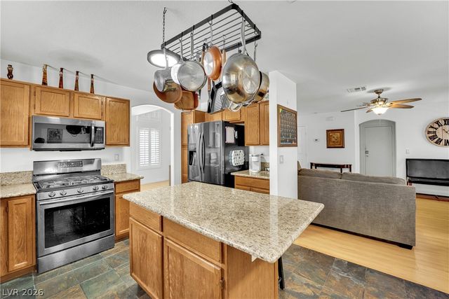8161 West Gilmore Avenue, Las Vegas, NV 89129