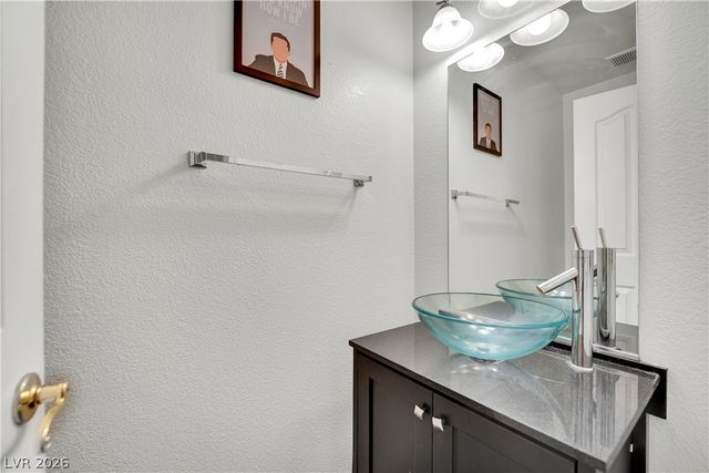 8161 West Gilmore Avenue, Las Vegas, NV 89129