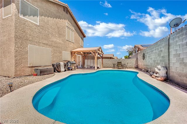 8161 West Gilmore Avenue, Las Vegas, NV 89129